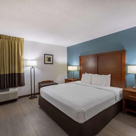 ทราเวลลอดจ์ บาย วินด์แฮม บรูคลิน เซนเตอร์ Hotel บรูคลิน เซ็นเตอร์ ภายนอก รูปภาพ